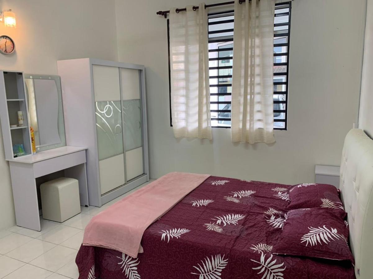 Homestay Maryam Lumut Exterior foto
